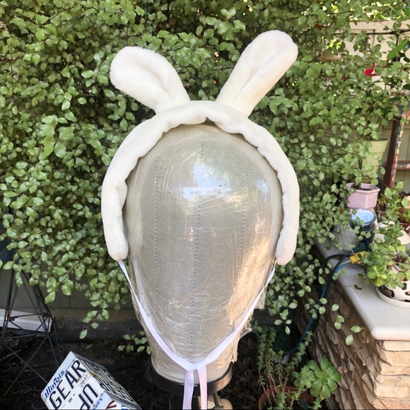 Accessories - Woman’s White Bunny Ear Cover One Size.